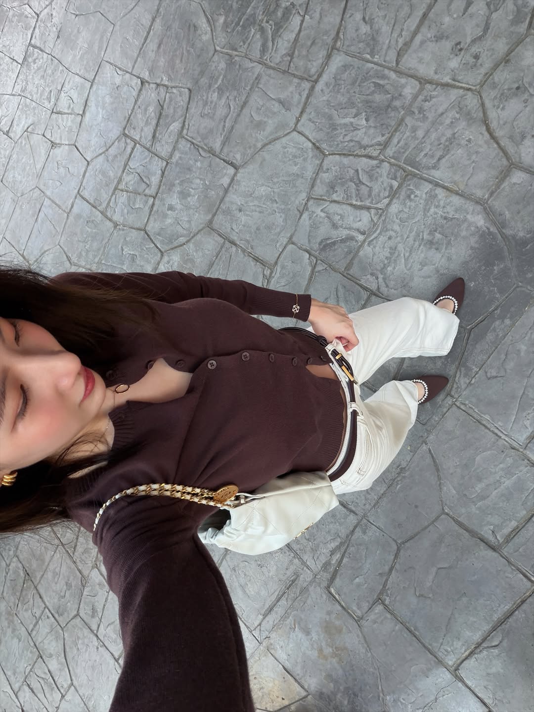 DARLIN Signature Walk Street Style - ลูกค้าใส่รองเท้า DARLIN